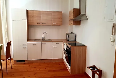 Appartamento con 2 camere da letto e giardino