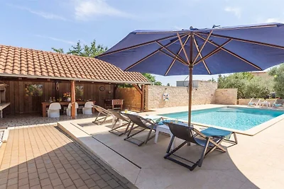 Villa a Marčana con piscina