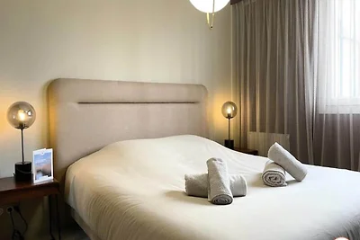 Elegante balcone vista aperta con posto auto