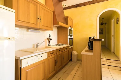 Schönes Ferienhaus in der Nähe von See und...