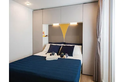 Mobilheim auf einem Campingplatz in Pietra...