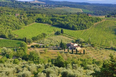 Appartement in San Donato in Poggio met gedee...