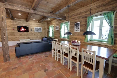 Villa in Horni Marsov mit Garten