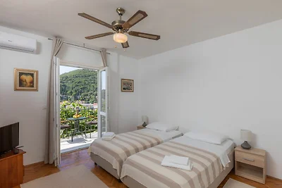 Begović Guest House - Two-Bedroom Suite with...