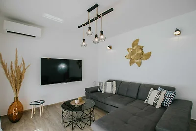 Spacious Luxury Trogir Apartments - Two Bedro...