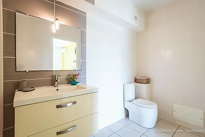 Ferienwohnung am Meer mit Pool