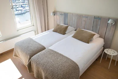 Appartamento moderno con vista sul porto