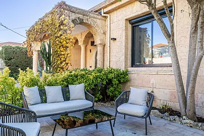 Luxuriöse Villa mit beheiztem Pool 6SZ/12P - ...
