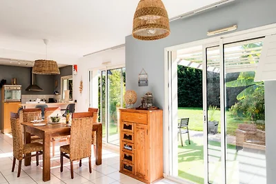 Casa a Plomeur vicino alla spiaggia di La...