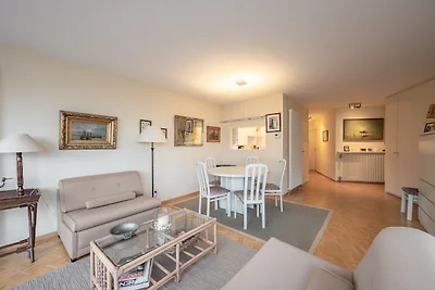 Wohnung in einer Villa mit Terrasse