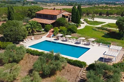 Villa Campo Valerio con grande piscina