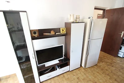 Wohnung in Seline mit Garten