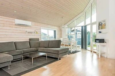 6 Personen Ferienhaus in Juelsminde-By Traum