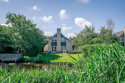 Charmante Villa mit Dampfkabine und Whirlpool