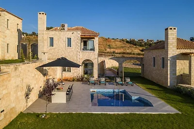 Villa con piscina privata a Chersonissos