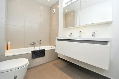 Gemütliche 4-Zimmer-Wohnung in Mistral 8...
