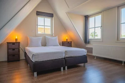 Ferienhaus im Zaanse-Stil mit Garten