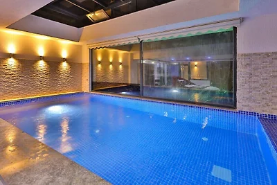 Villa in Kalkan mit Schwimmbecken