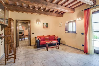 Elegante Casa Vacanze a Urbania con Giardino