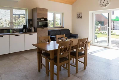 Ferienhaus für zwei Personen für 8 in...