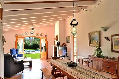 Haus in Pollensa mit Pool und Grillbereich