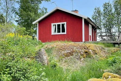 4 Personen Ferienhaus in HALLSTAVIK