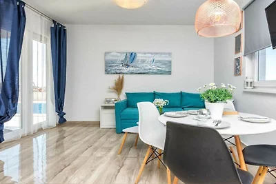 Villa Eva || Vir