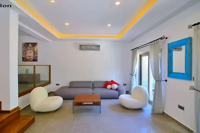 Villa in Kalkan mit Schwimmbecken