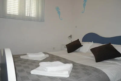 Dugi Rat Seaside Apartments - 2 Bedroom 3