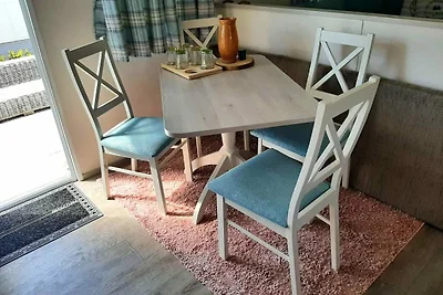 Chalet accogliente a Oostkapelle con giardino
