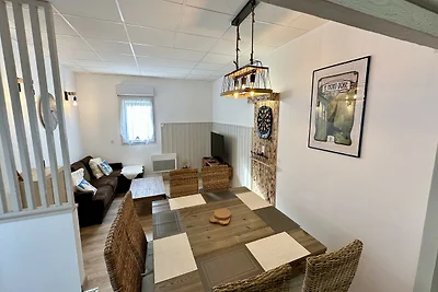 Ferienhaus mit Terrasse und Parkplatz