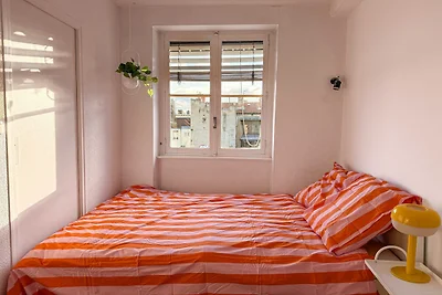 Camera accogliente in un accogliente appartam...