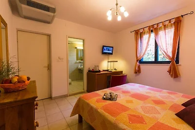 Castelletto - Standard Twin Room with Airport...