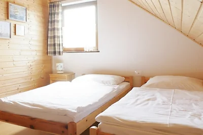 Gemütliches Ferienhaus in Gleznowo in Seenähe