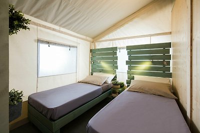 Luxuriöses Zelt mit Bad und Küche, 11 km von ...