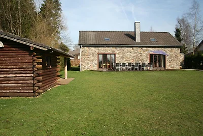 Ferienhaus in Bevercé am Wald
