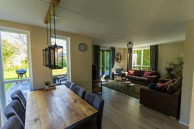 Verlockendes Ferienhaus mit Garten