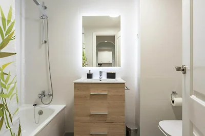 Faros Arroyo de la Miel Apartment in Malaga