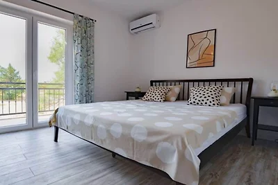 Apartment Villa Troskot - Villa with pool