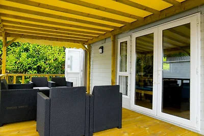 Chalet mit Terrasse in schöner Umgebung