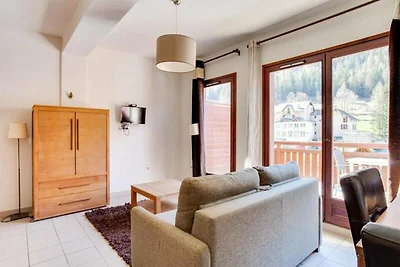 Apartment in Vallorcine mit beheiztem Pool