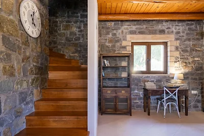 Charmante Familienvilla mit Pool in Koxare