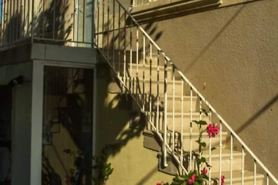 Helle Wohnung mit Pool und Spa