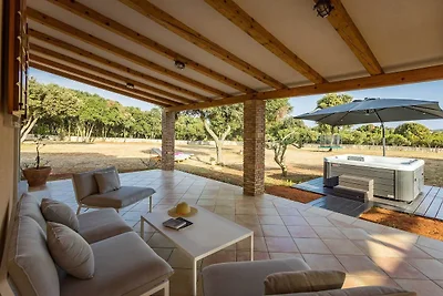 Ferienhaus in Pjescana Uvala in Strandnähe