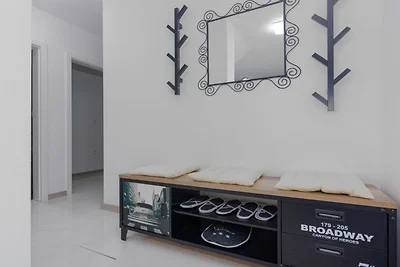 De Luxe Three Bedroom Apartment with Hot-Tub