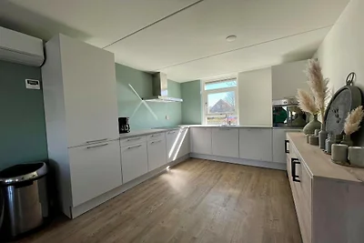 Watervilla met infraroodsauna en jacuzzi