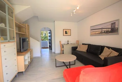 Belvilla di OYO Golden Beach House