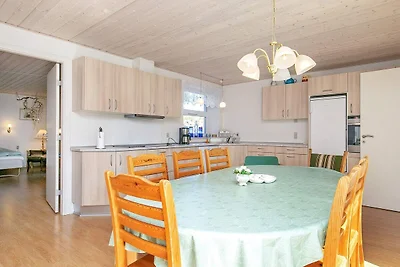 9 Personen Ferienhaus in Sæby
