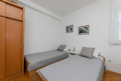 Villa Supetar Garden - Two Bedroom Apartment ...