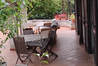 Maestosa villa a Borgonuovo con piscina